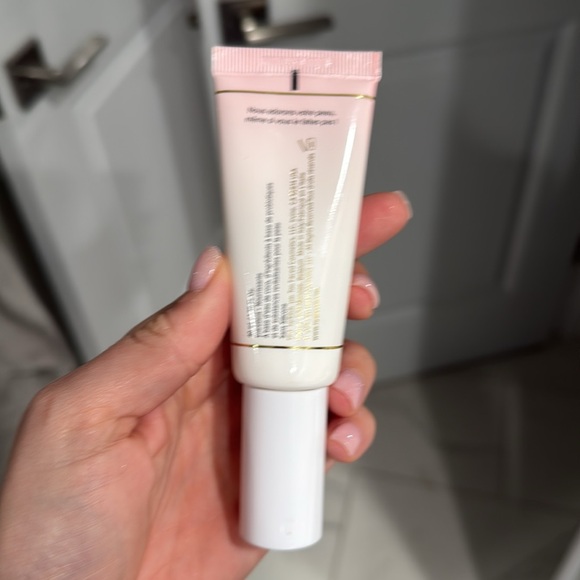 Too Faced Hangover Replenishing Face Primer - Picture 2 of 3